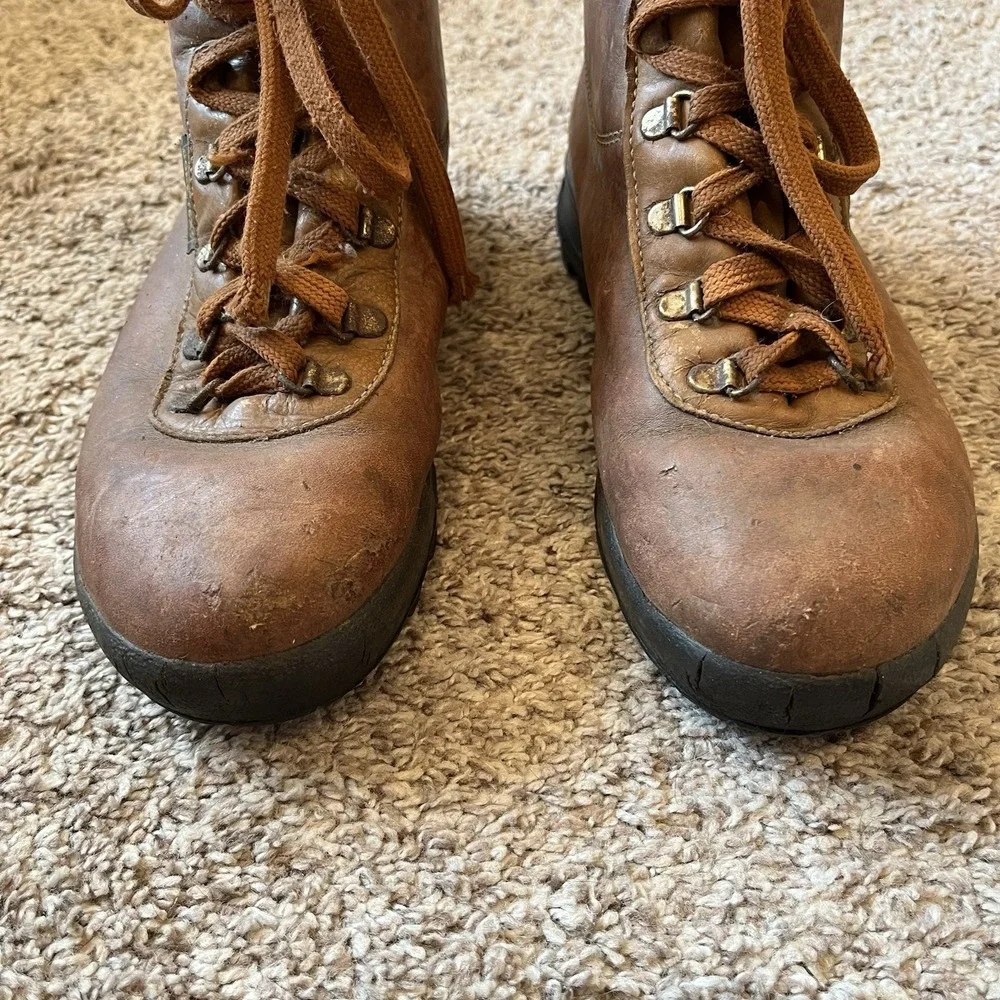 Vintage Vasque Gore-Tex Womens Size 9 Brown Cowhide Leather Hiking Outdoor Boots